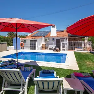 https://lotus-villa-praia-da-oura-albufeira.hotelaalgarve.com